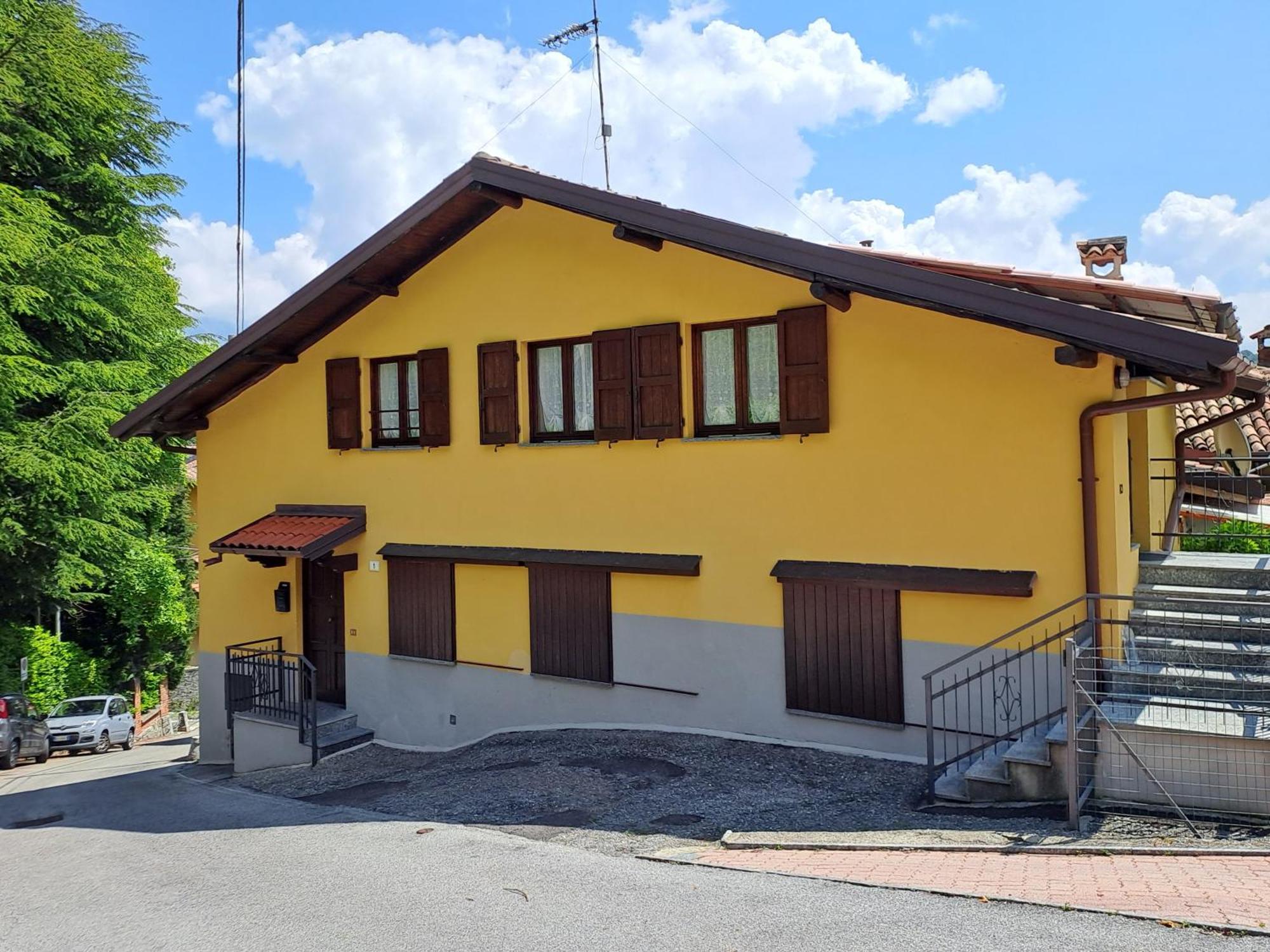شقة Mansardhouse Zona Bellagio Magreglio المظهر الخارجي الصورة
